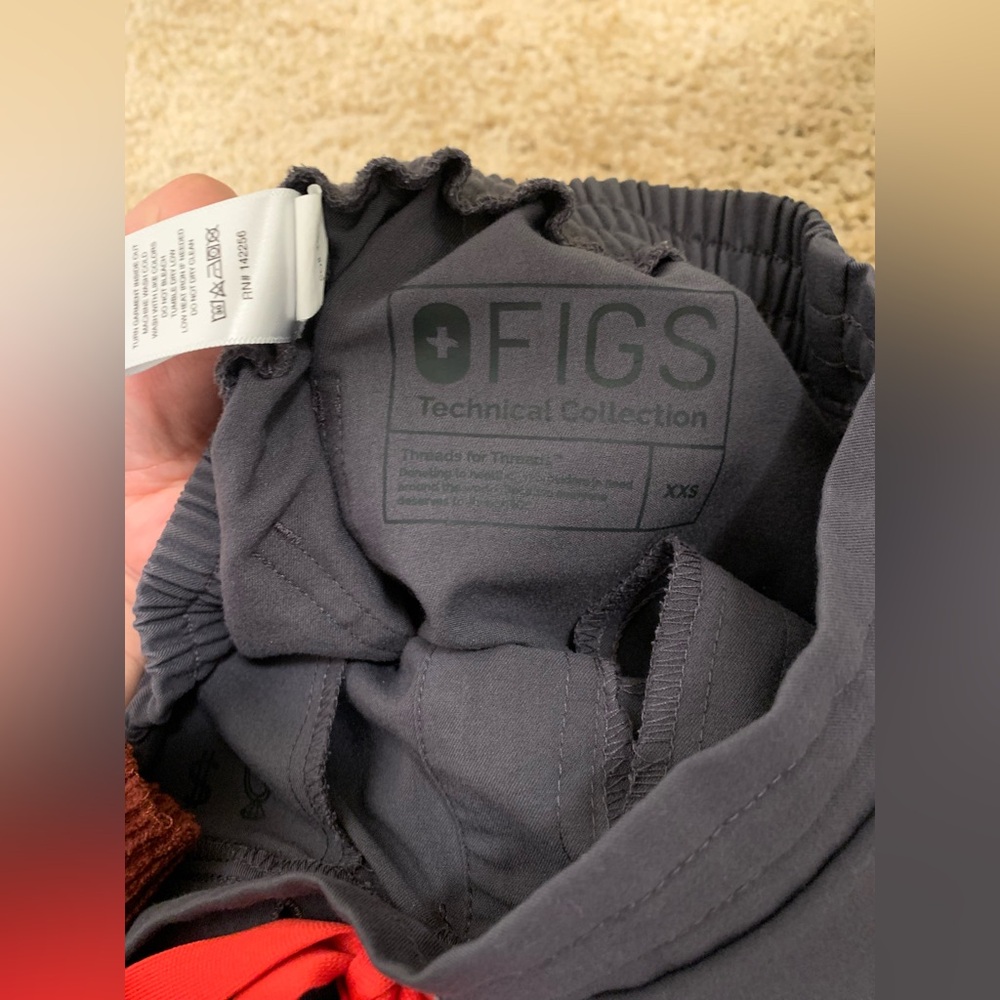 Figs Technical Collection Scrub Set - Picture 5 of 6